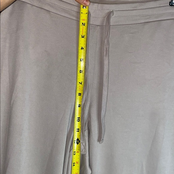 🎱Women’s Taupe Pure J.Jill Sand-Washed Pants! - Picture 7 of 9